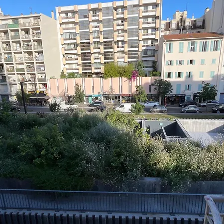 Spacieux 2 Minutes De La Appartamento Nizza